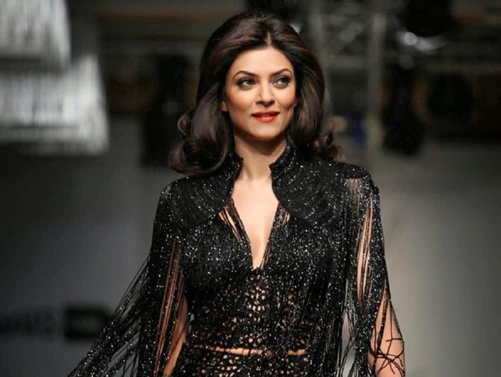Sushmita Sen plays the guitar, Boyfriend shares video