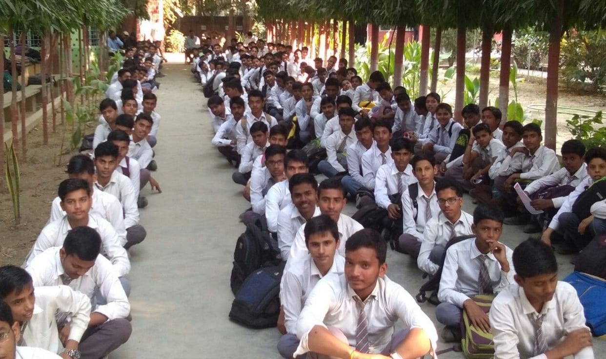 बच्चों को पढ़ाया गया यातायात का पाठ