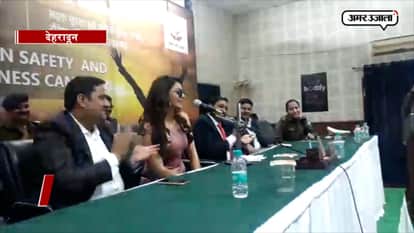 Bollywood actress urvashi rautela sung Garhwali song in dehradun