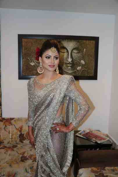  urvashi rautela wear 40 kilogram saree in brother
