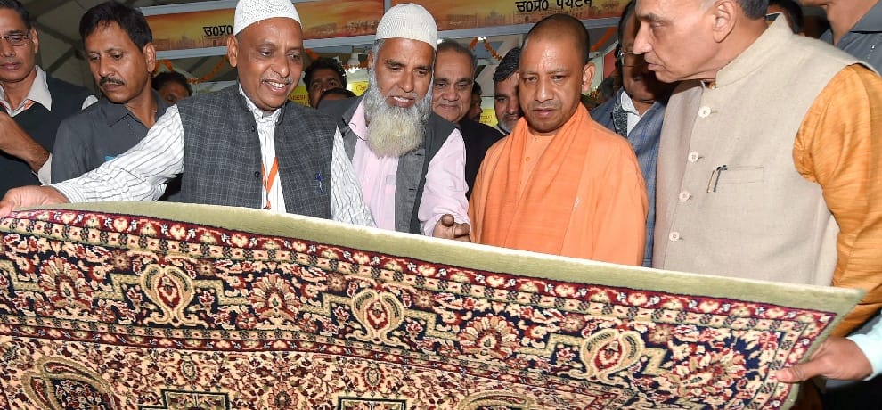 cm yogi adityanath reached international trade fair in up pavilion