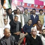 नगला तिकौना में कांग्रेस की चुनावी सभा को संबोधित करते राज्यसभा सासंद संजय सिंह।
