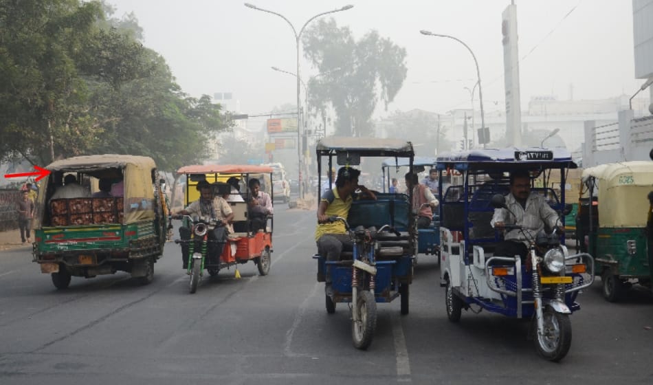 ऑटो में बैठाकर सवारियों को लूटने वाले चार लुटेरे गिरफ्तार