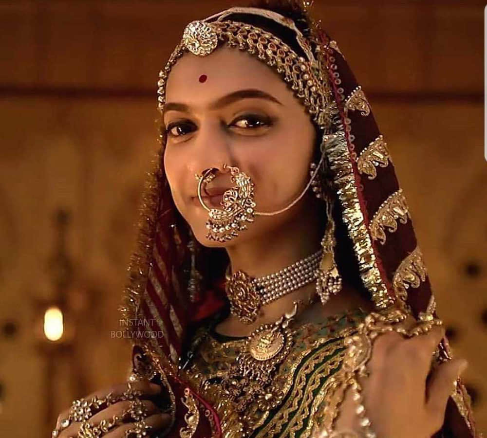 padmavati row after twinkle khanna actor rohit roy says that I am Sad That Living In India