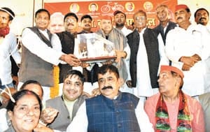Farmers and youngsters disappointed with government: Best