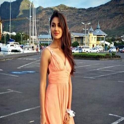 Gold starer Nikita Dutta chokes due to hydrophobia during a shoot in Mauritius