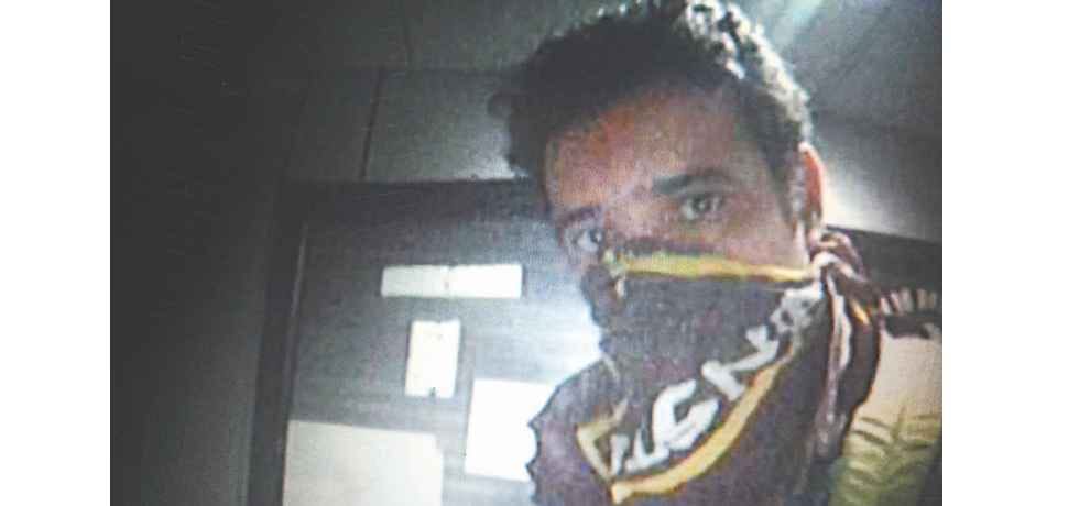 Himachal Chamba Attempt of thief breaking ATM machine caught in CCTV