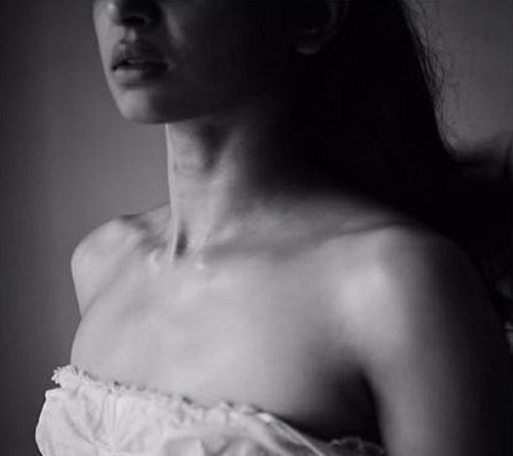 Radhika Apte says : I Know Many Men Who Have faced Sexual Harrasment In Film Industry
