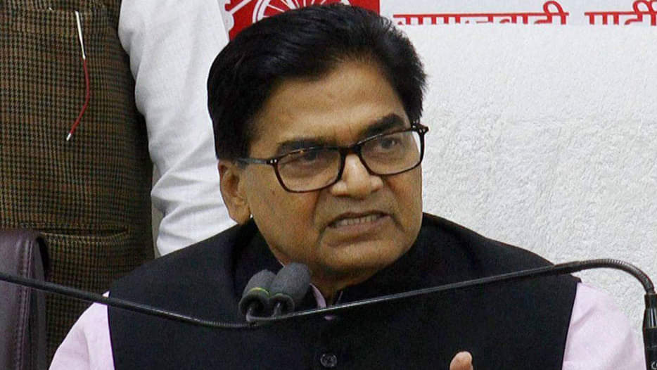 Government should take action against those who speak against Kashmir and the country