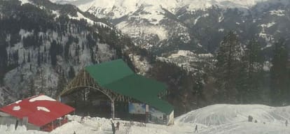 Himachal lahaul spiti keylong rohtang people trapped in snowfall