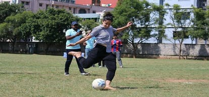 success story of twenty-seven year old British football player Tanvi Hans, who born in delhi