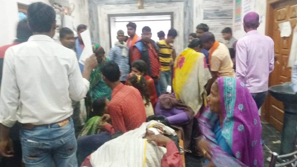 Twenty-two injured children, including two children, turned tractor-trolley full of people