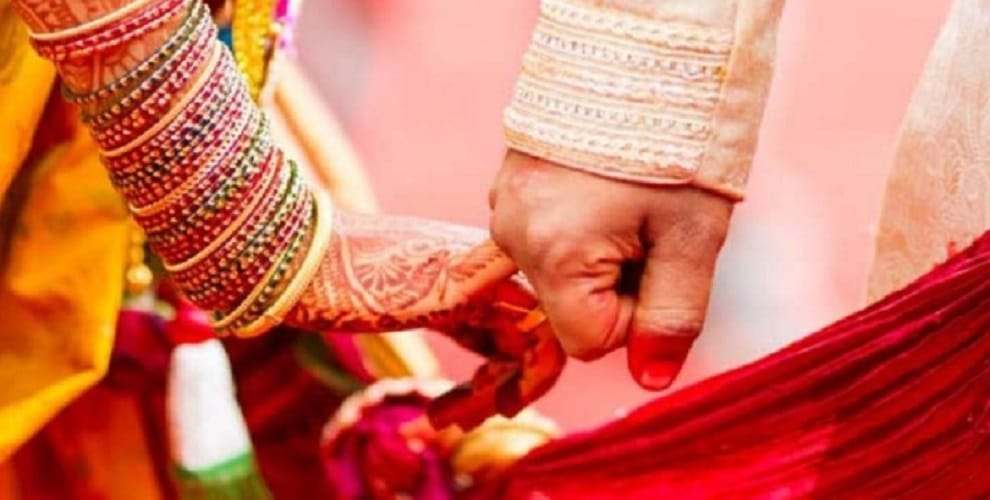 girl changed religion and married in temple in bareilly