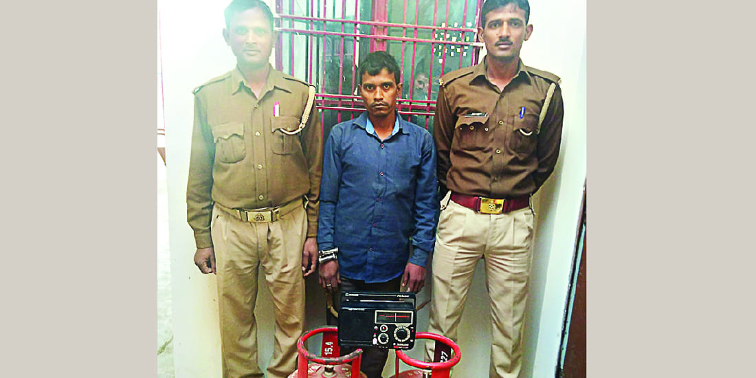 Dacoast accused of stealing school, recovered goods