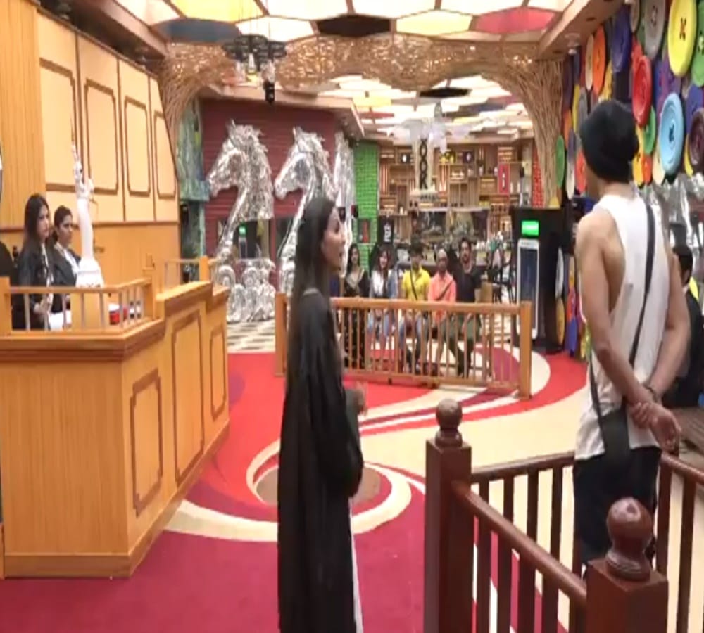 hina khan blame on arhsi and says she wants man in bigg boss