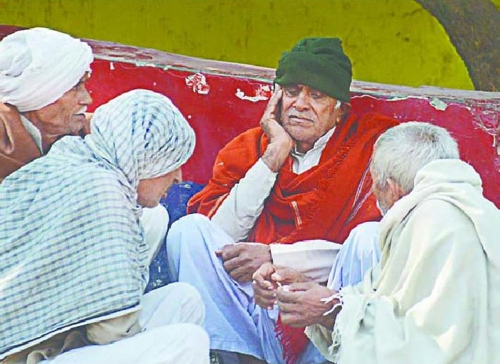 dead body found lying on Delhi-Saharanpur highway