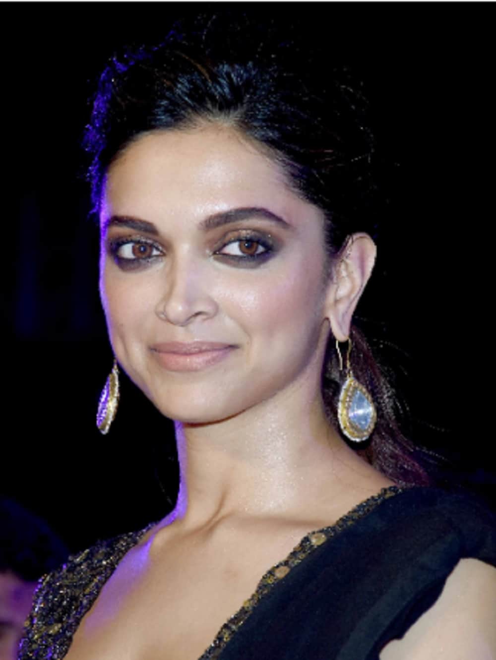 Is deepika padukone got married with aditya narayan