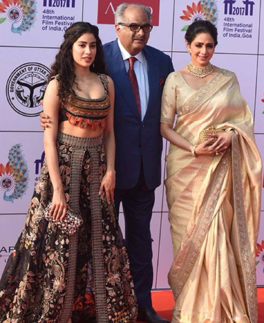 Jahnvi Kapoor looks stunning in Anamika Khanna outfit wear for International Film Festival in Goa