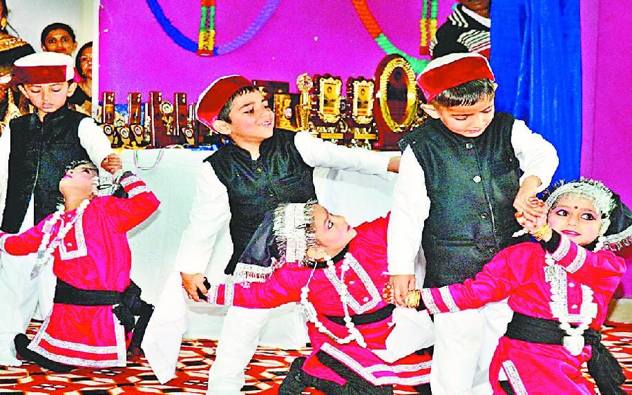 सुंदरनगर के बीएसएल स्कूल के मेधावी नवाजे