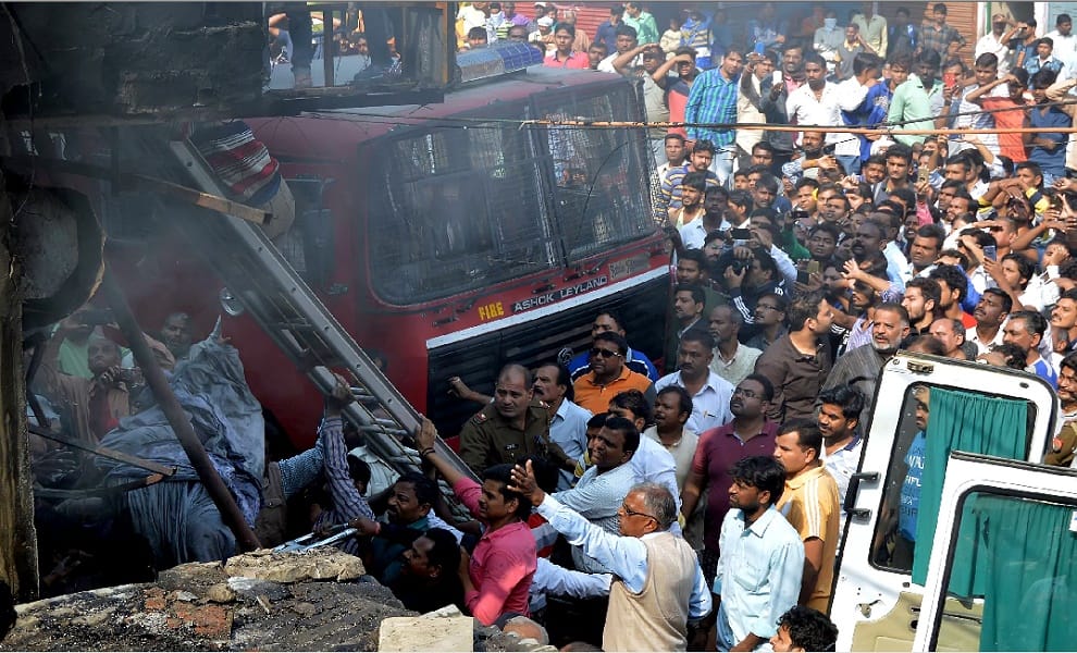3 women burnt to death After fire in cloth shop in Allahabad