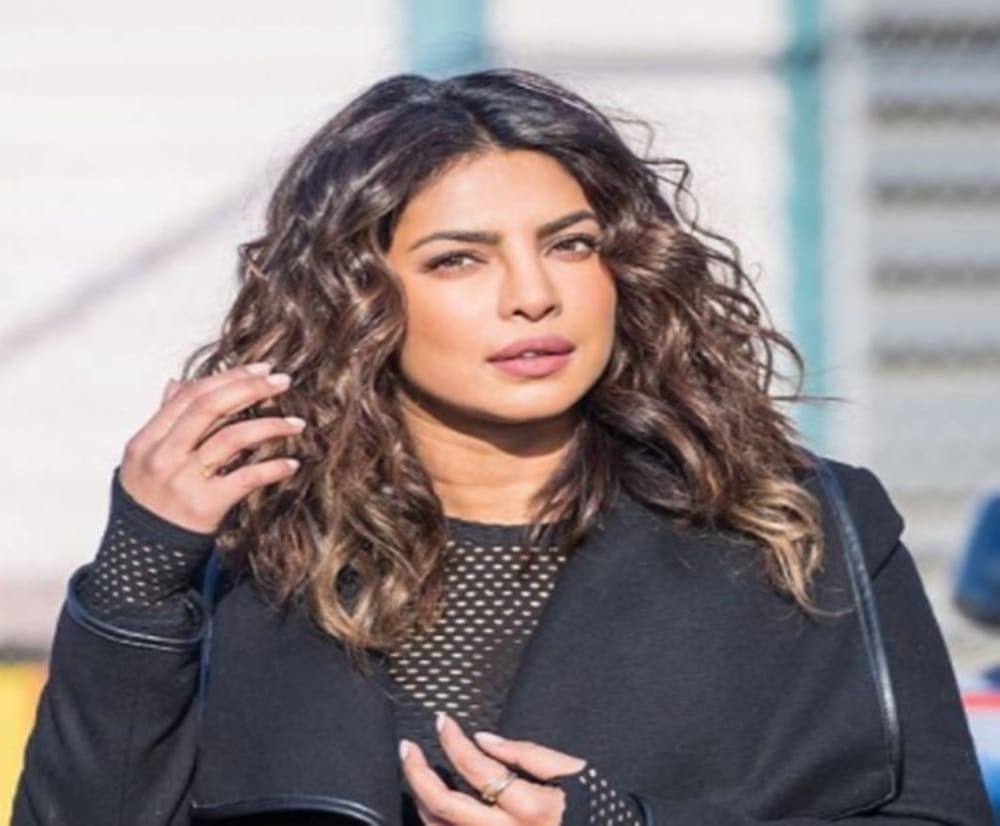 priyanka chopra get new look for quantico 3 and shares her picture on social media