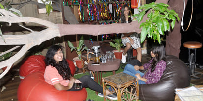 themed party all the night under tree house