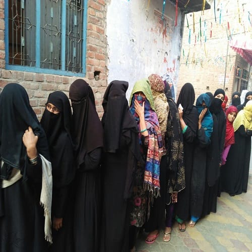 Nikay Chunav : The massive enthusiasm of voting in West UP Muslims, see photos