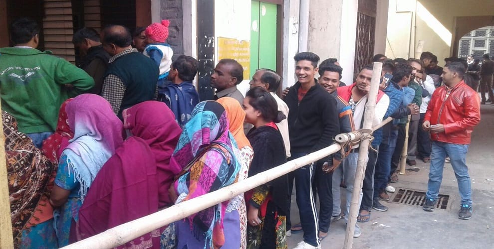 Nikay Chunav : Voting started for the first phase, BJP Mayor candidate cast vote