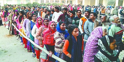 Nikay Chunav 2017 : Know how many percent voting in these three districts of West UP