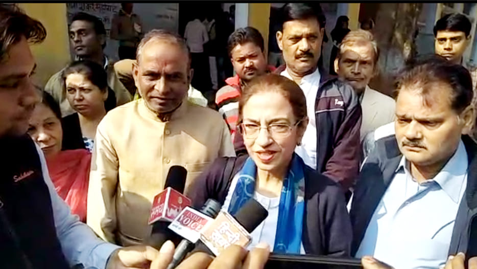 my name is not in voter list says ex congress mp annu tandon