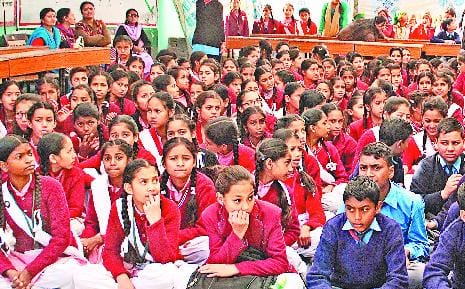 राजस्थानी नृत्य घूमर से लूटी वाहवाही