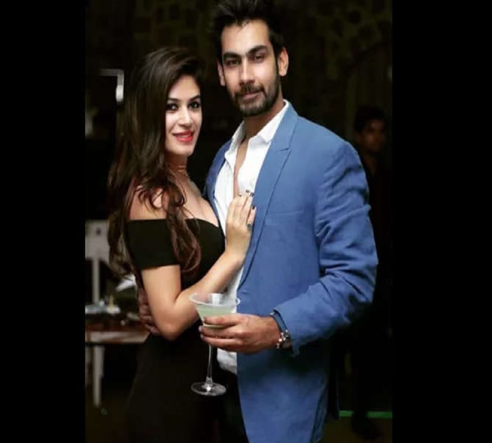 Bigg Boss contestant Bandgi Kalra ex-boyfriend Dennis Nagpal accepted to breakup to her 