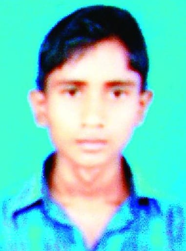 Bicycle rider student's death in accident with tractor trolley 
