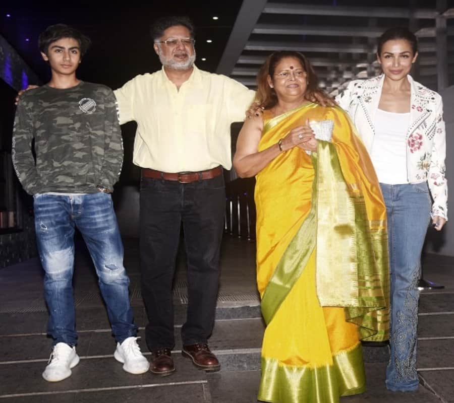 salman khan mother helen celebrate 79th birthday with iulia vantur salim khan malaika arora 
