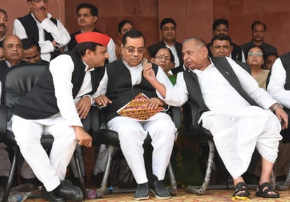 Mulayam singh yadav speech on his birthday celebration.
