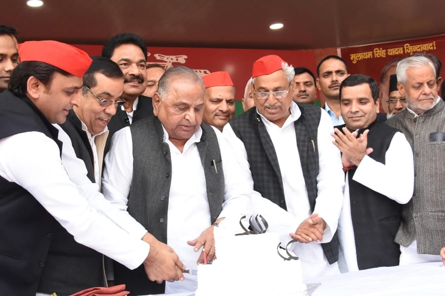 mulayam singh yadav birthday celebration.