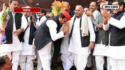 BIRTHDAY CELEBRATION OF MULAYAM SINGH YADAV WITH AKHILESH YADAV