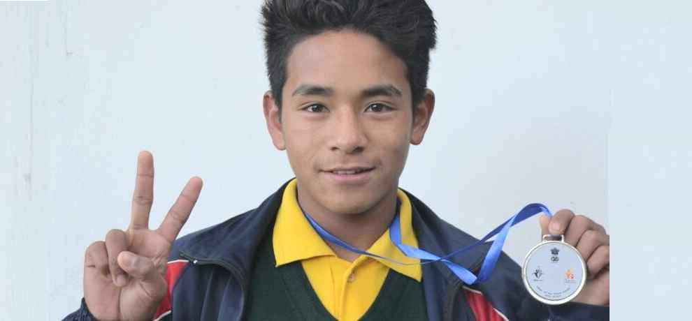 machiname shiija won silver medal in national chess championship