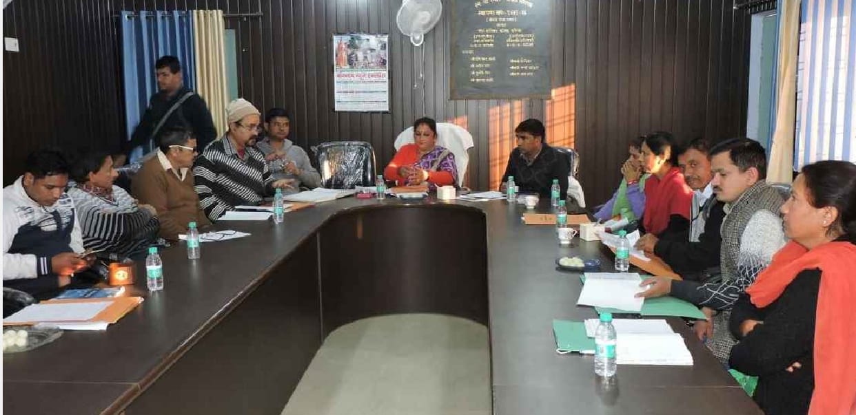 Discussion on arrangements of Uttarayan fair in board meeting