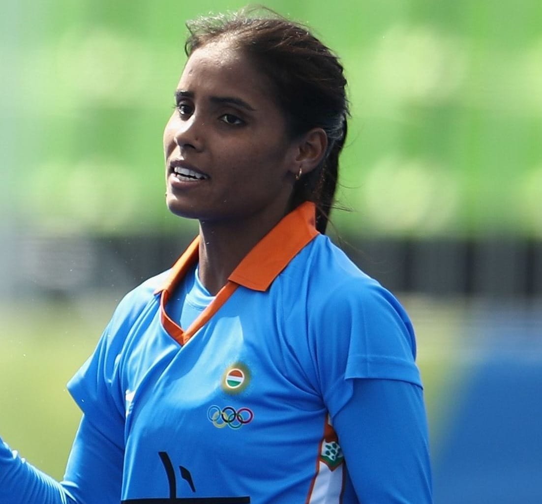 This famous player of the women hockey team given guru mantra 