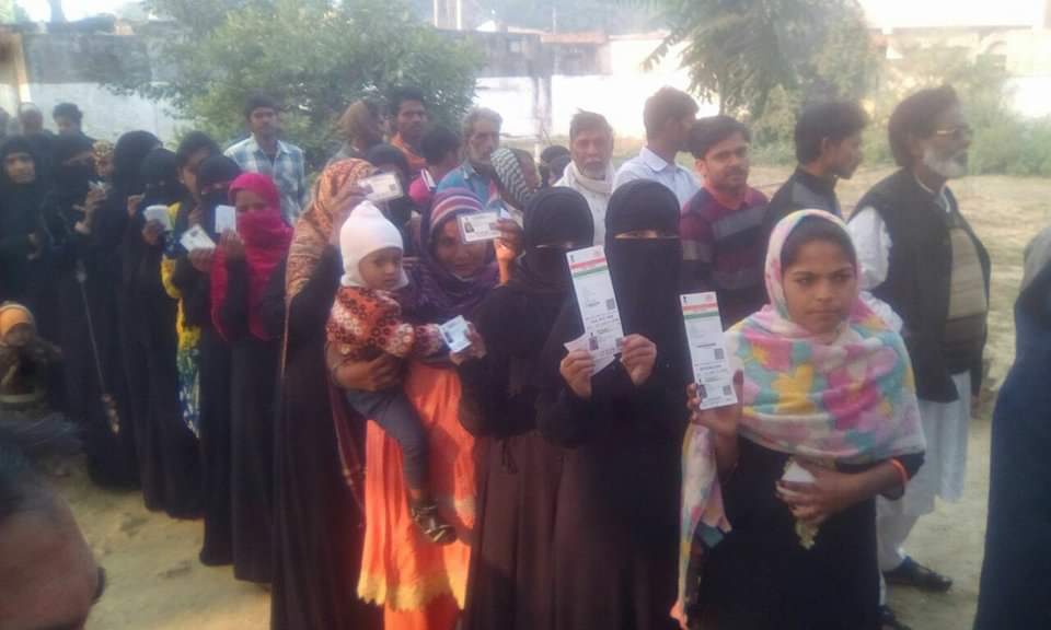 Voters face problems due to faulty EVMs in some wards