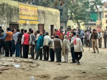 Agra Voting for municipality in going on 