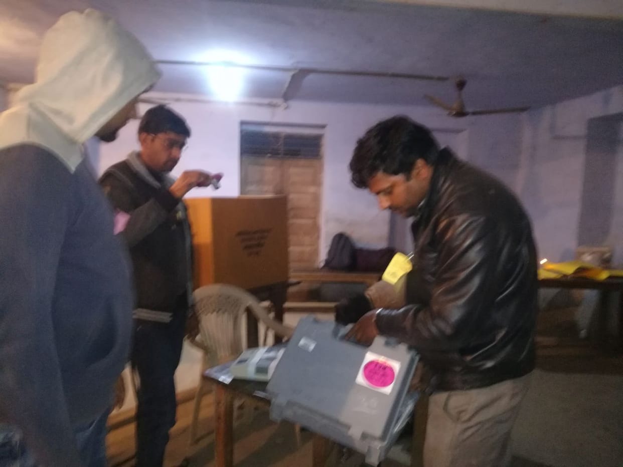 Agra Voting for municipality in going on 