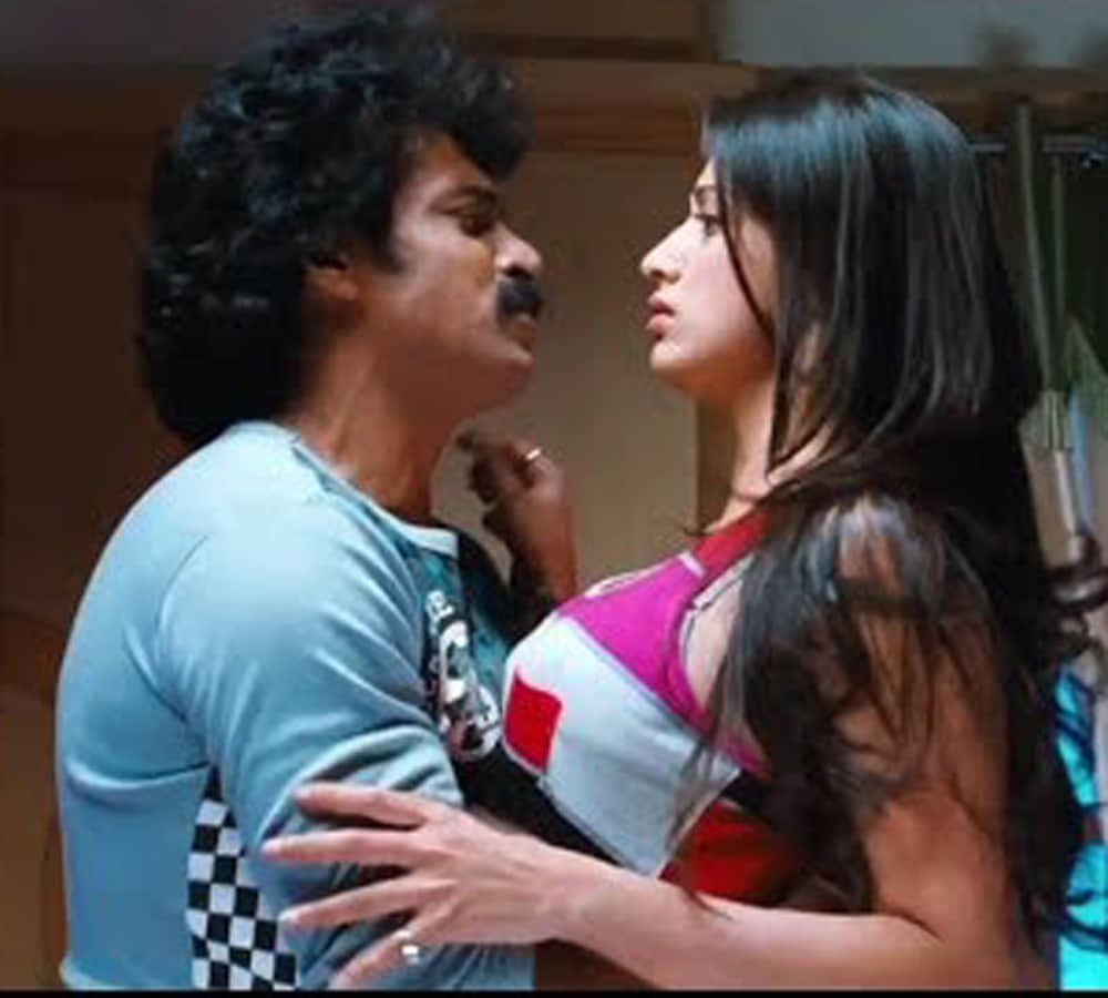 dhoni ex girlfriend raai laxmi film julie 2 intimate scene leaked