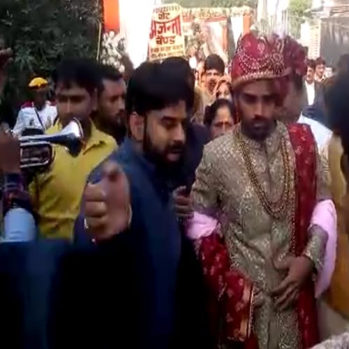 Bhuvi-Nupur marriage, live photos from Horse Ride to Jai Mala