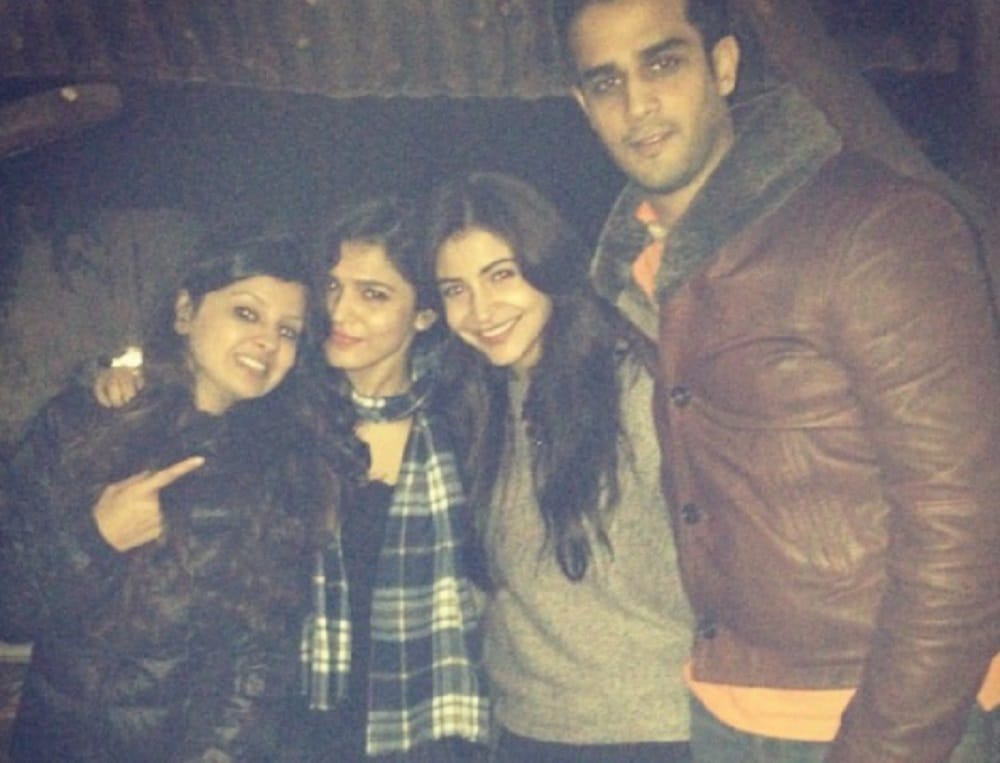 Connection between MS Dhoni Wife Sakshi Dhoni and Virat kohli wife Anushka Sharma