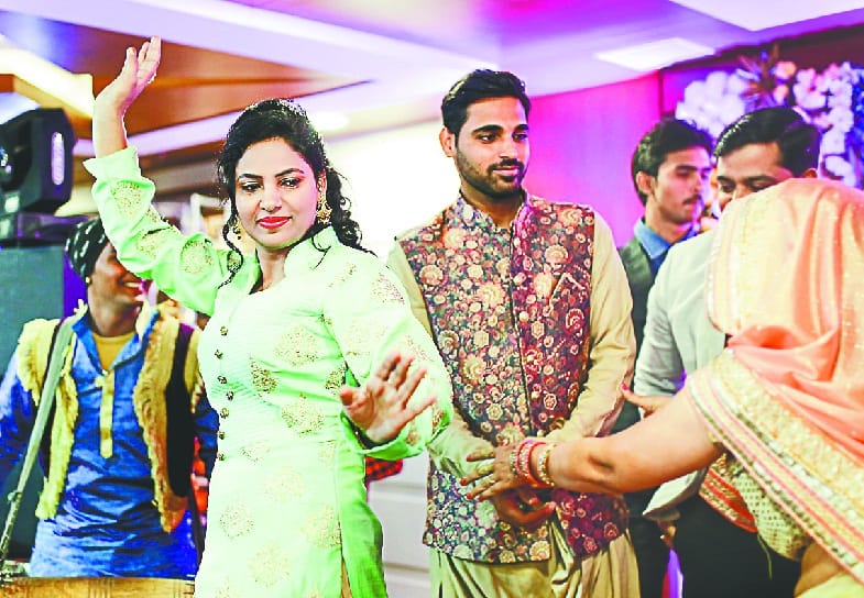 nupur ki yorkar par buvi ka cover drive