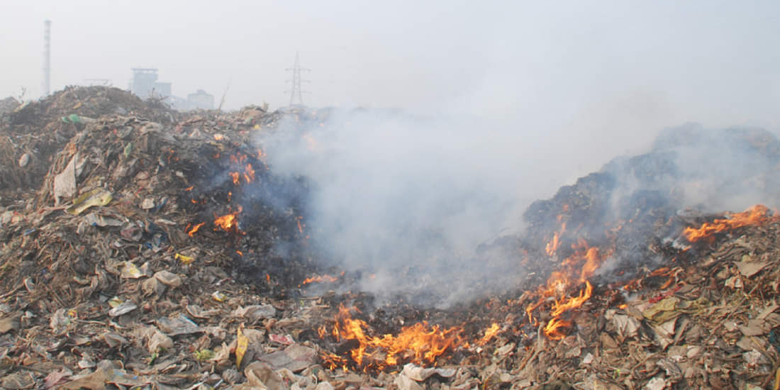 poison fog in air of kanpur at panki a to z plant