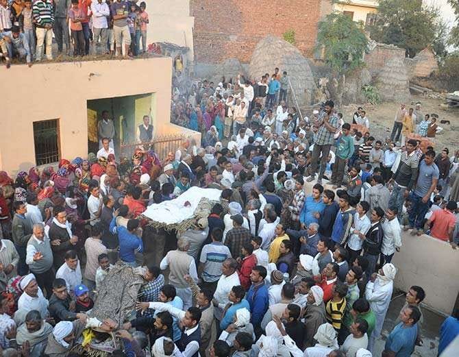father killed three childrens for girl friend, funeral at paternal village
