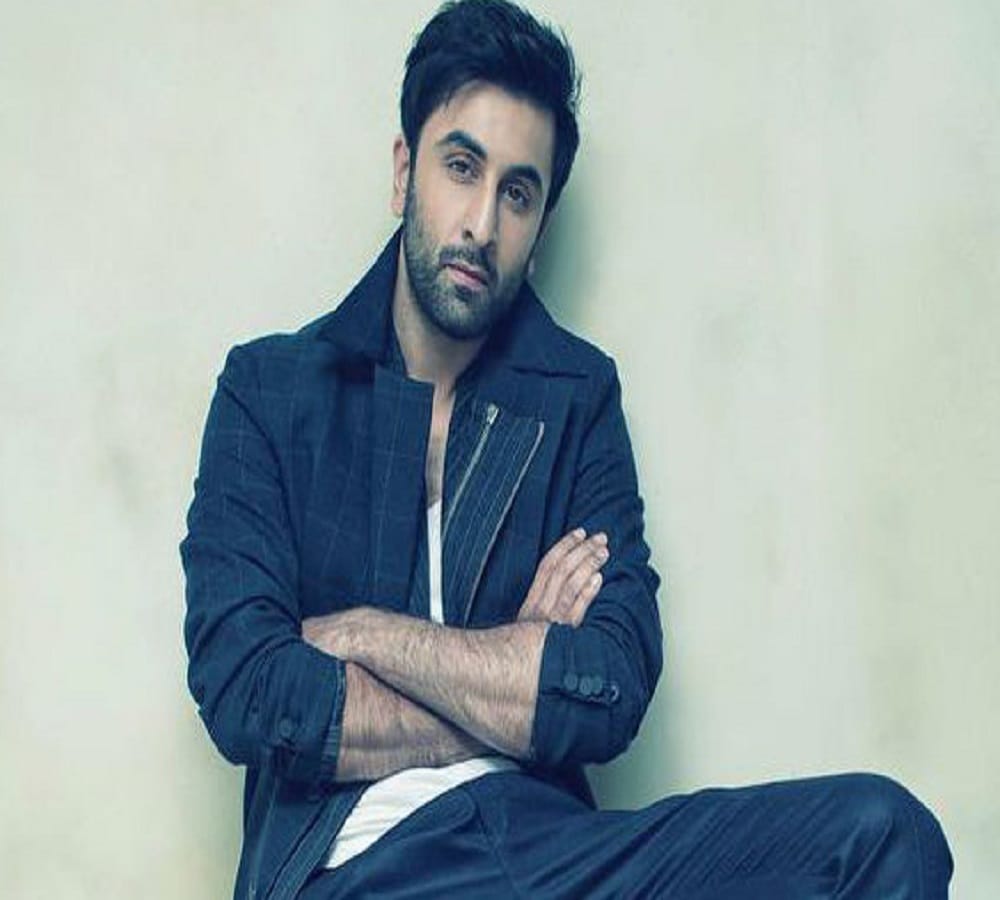 Here are simple five shopping tips for boys to impress a woman 